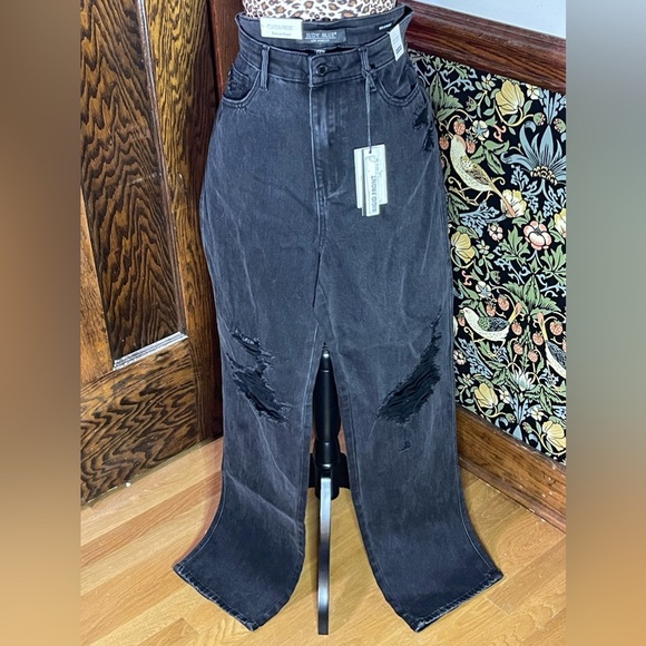 Judy Blue NWT - Rigid Front w/ Stretch Back, Black Denim, Size 13/31 - Picture 2 of 6